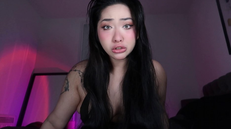 ClaudiaHon – Small Dick Losers Love Thick Thighs
